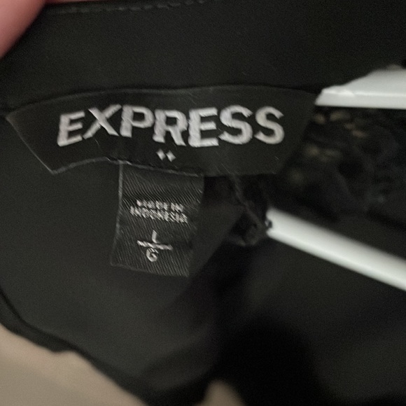 Black Express Sleeveless Blouse - Picture 4 of 4